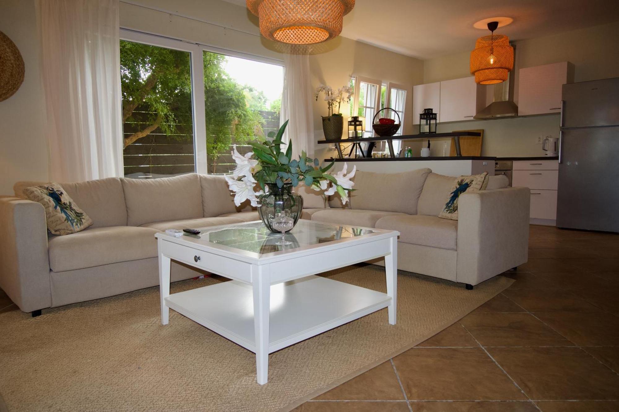 Luxury Appt For 6: Mesmerizing Spanish Water View Jan Thiel Exteriör bild