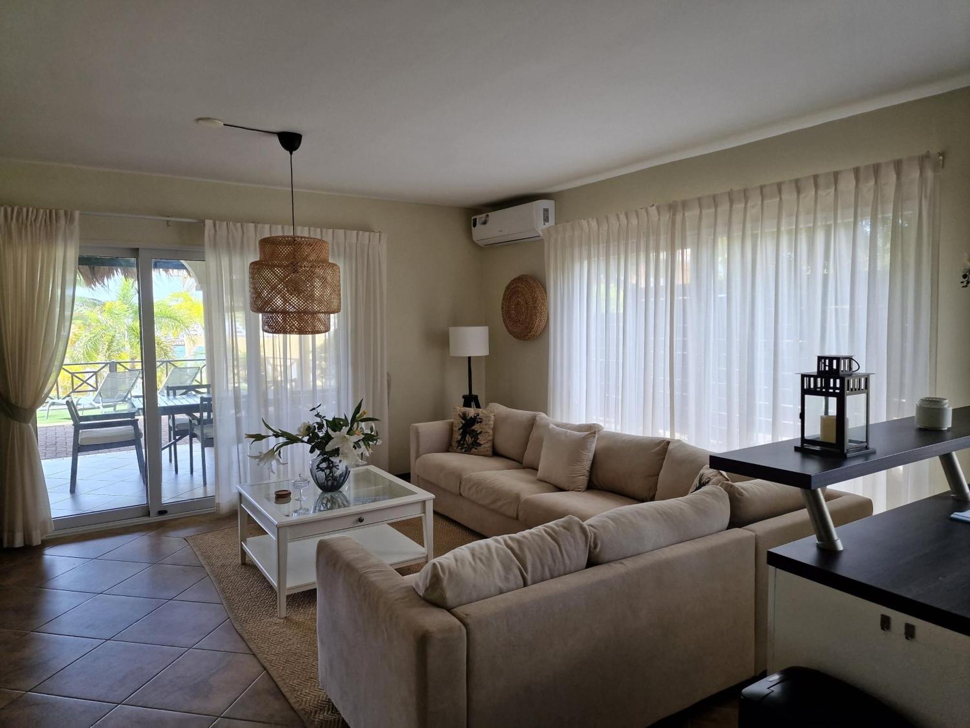 Luxury Appt For 6: Mesmerizing Spanish Water View Jan Thiel Exteriör bild